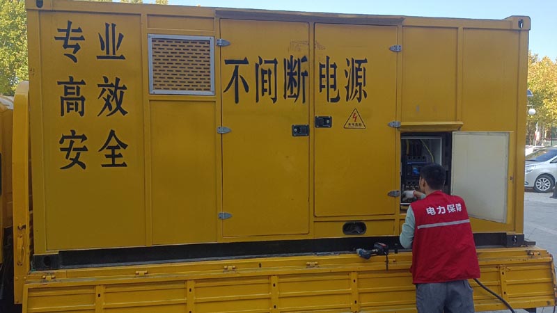 禹州柴油发电机组和UPS电源配合使用时，如何避免切换过程中的电力中断？